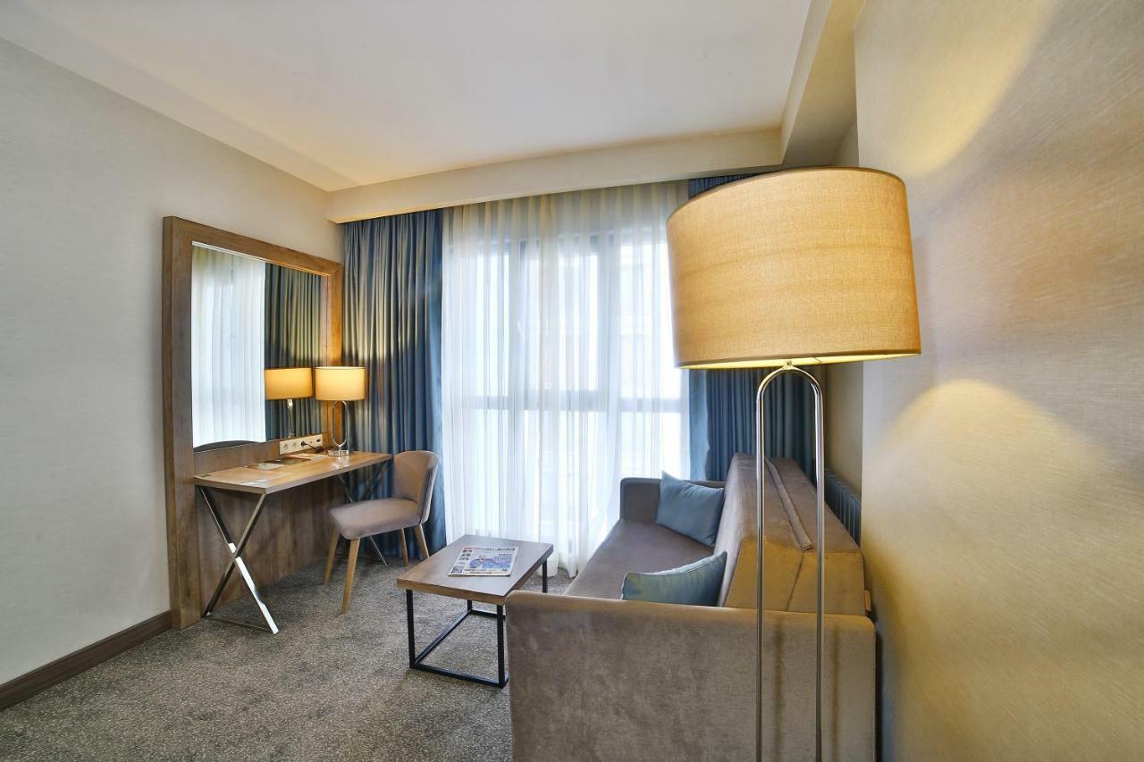 Hotel Ibis Styles Bomonti 4*